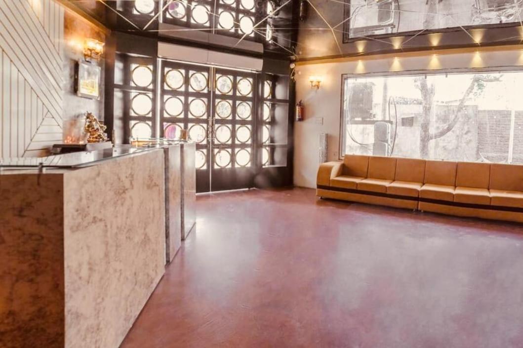 K3 Club Residency Hotel เจฮานซี ภายนอก รูปภาพ